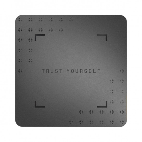 Аппаратный холодный криптокошелек Ledger Stax c чехлом Magnet Shell Black + Recovery Key в Грозном