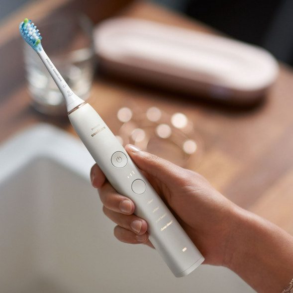Электрическая зубная щетка Philips Sonicare 9000 Diamond Clean, белый в Грозном